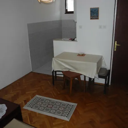 Apartment Snjezana